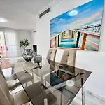 公寓 Carihuela Playa Nidos 1 *