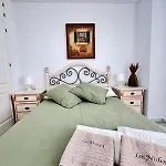 Carihuela Playa Nidos 1 公寓 *