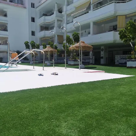 Carihuela Playa Nidos 1 Apartment *